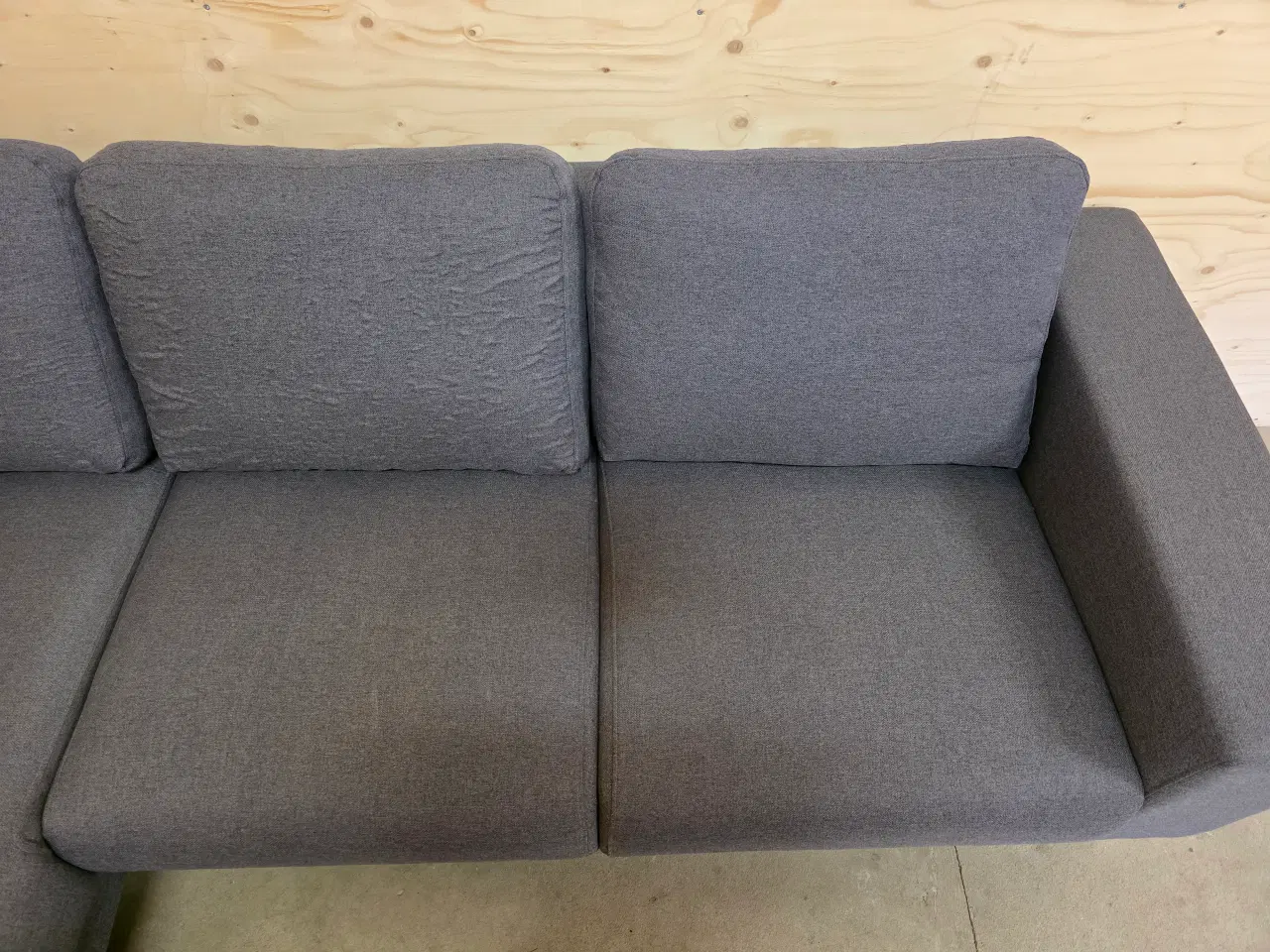 Billede 4 - Jysk 3 Pers. Vendbar Chaiselong Sofa – God Stand