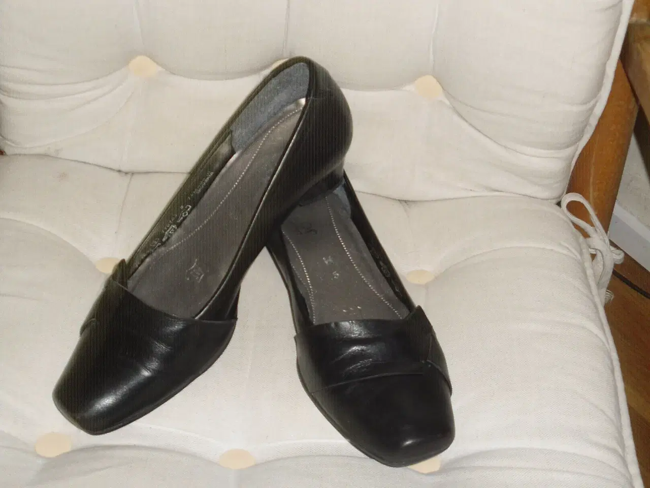 Billede 3 - GABOR Comfort/ klassisk sort sko. 