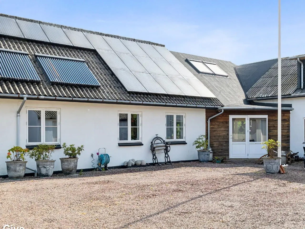 Billede 1 - Spændende hus i Vesterlund ved Give