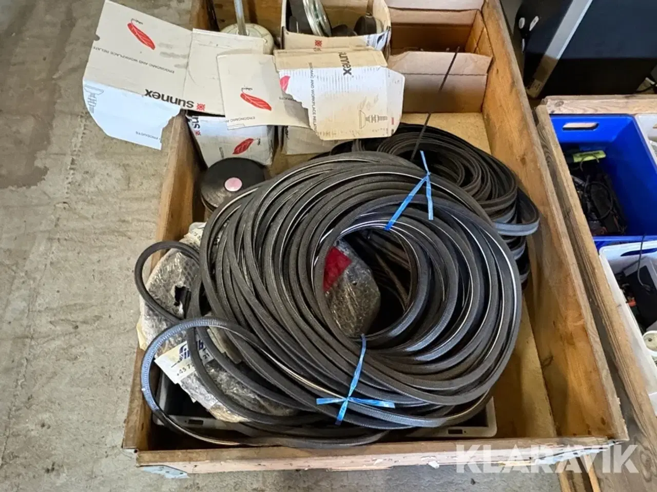 Billede 4 - Blandet lot - 17 paller