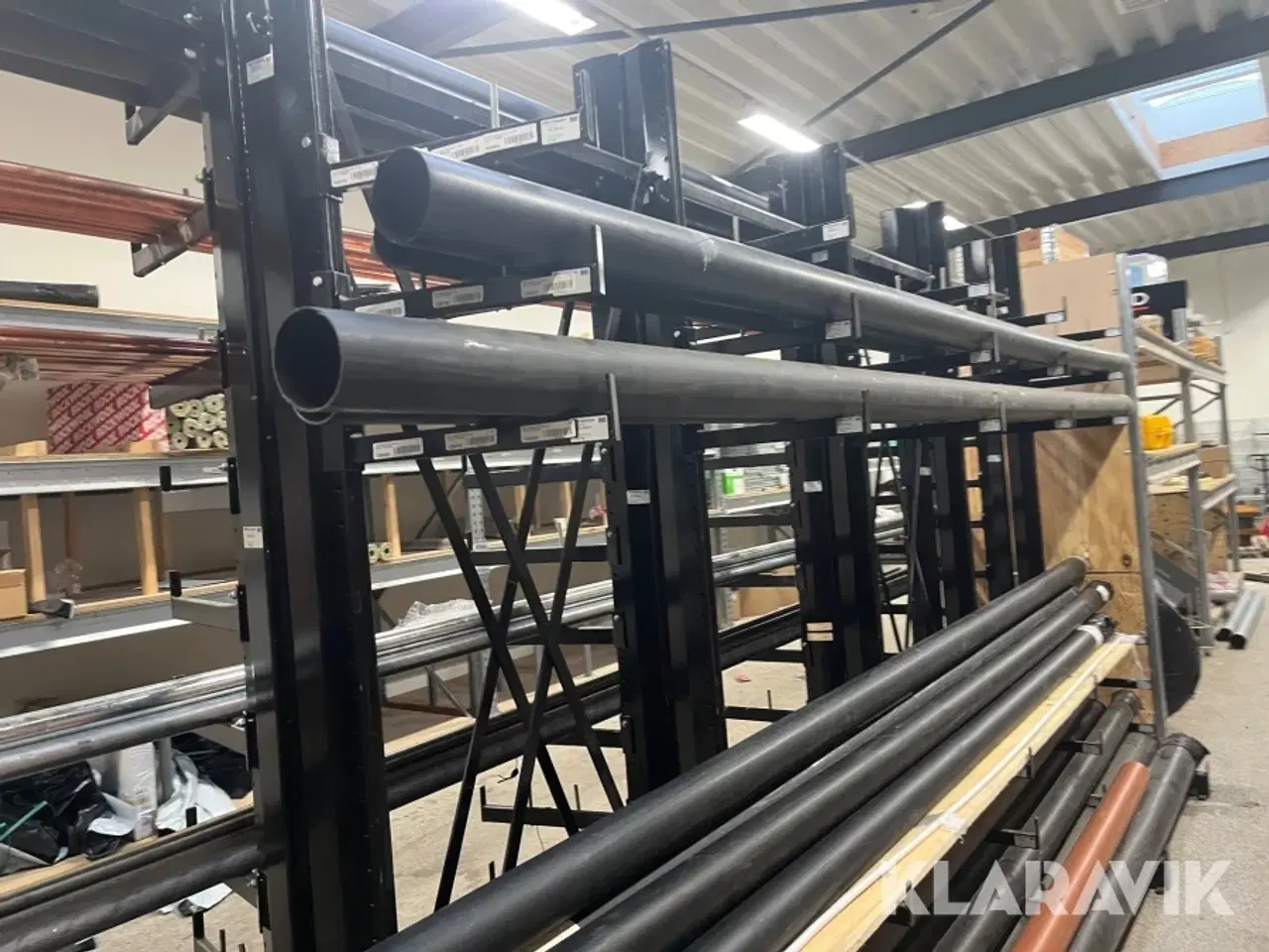 Billede 4 - Grenreol en række