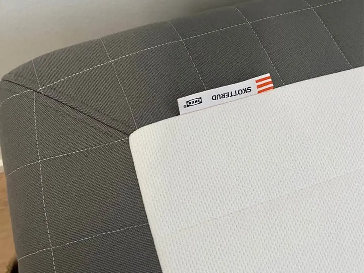 Billede 2 - Boxmadras seng SKOTTERUD 140x200 