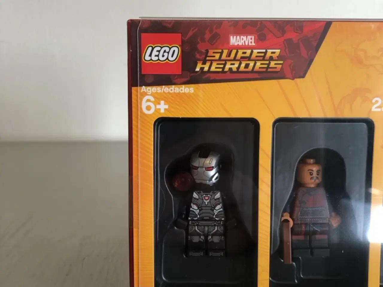 Billede 6 - LEGO Bricktober Collection 5005256 Marvel