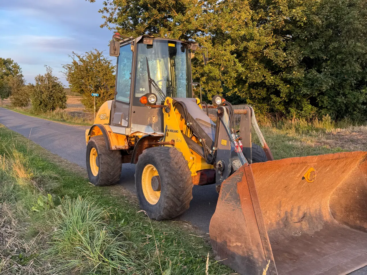 Billede 4 - New Holland W80TC HS gummiged – 2007 – 118.000 kr.