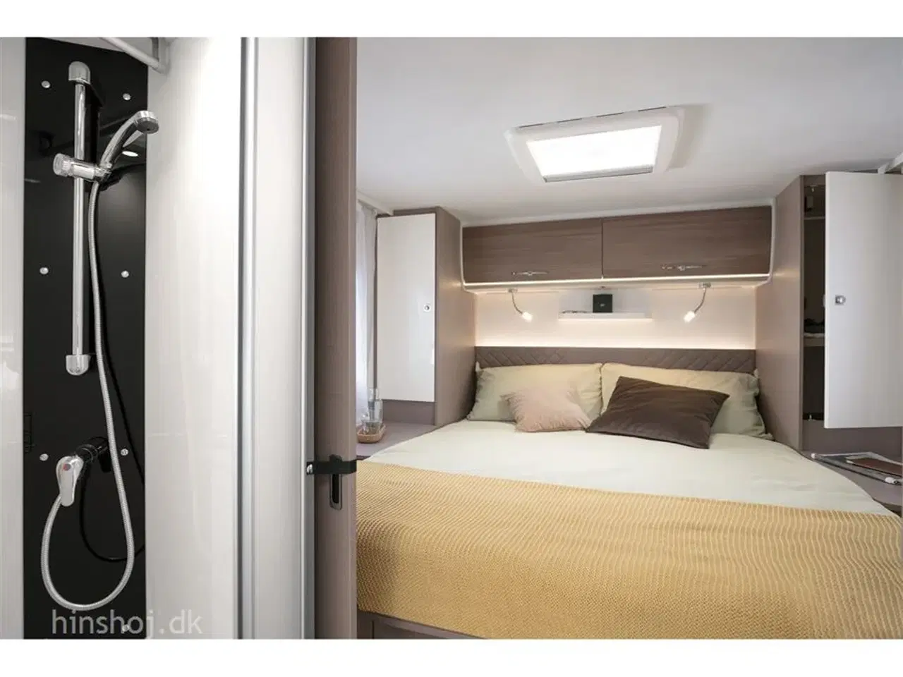 Billede 12 - 2025 - Etrusco T 7400 QBC Aut.   Drømmeautocamperen: Etrusco By Hymer – Komfort og Luksus i Én Pakke