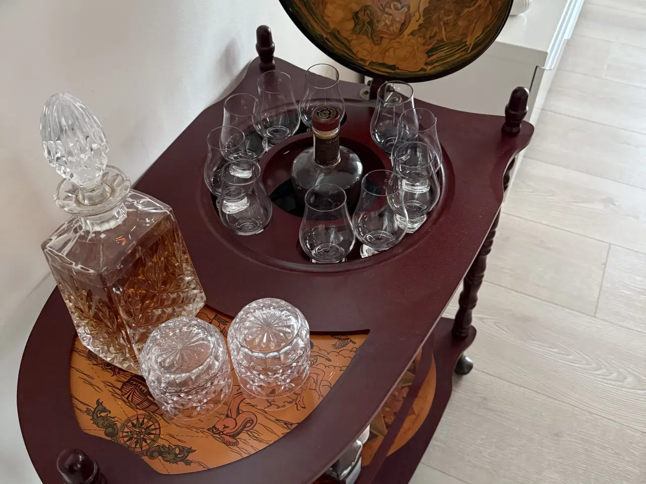 Billede 2 - Bar globus vogn