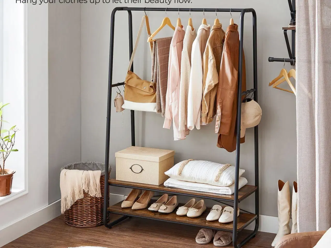 Billede 3 - Tøjstativ kraftig garderobestativ med 2 hylder, 6 S-kroge og stålramme, industrielt look i rustik brun/sort (RGR112B01)