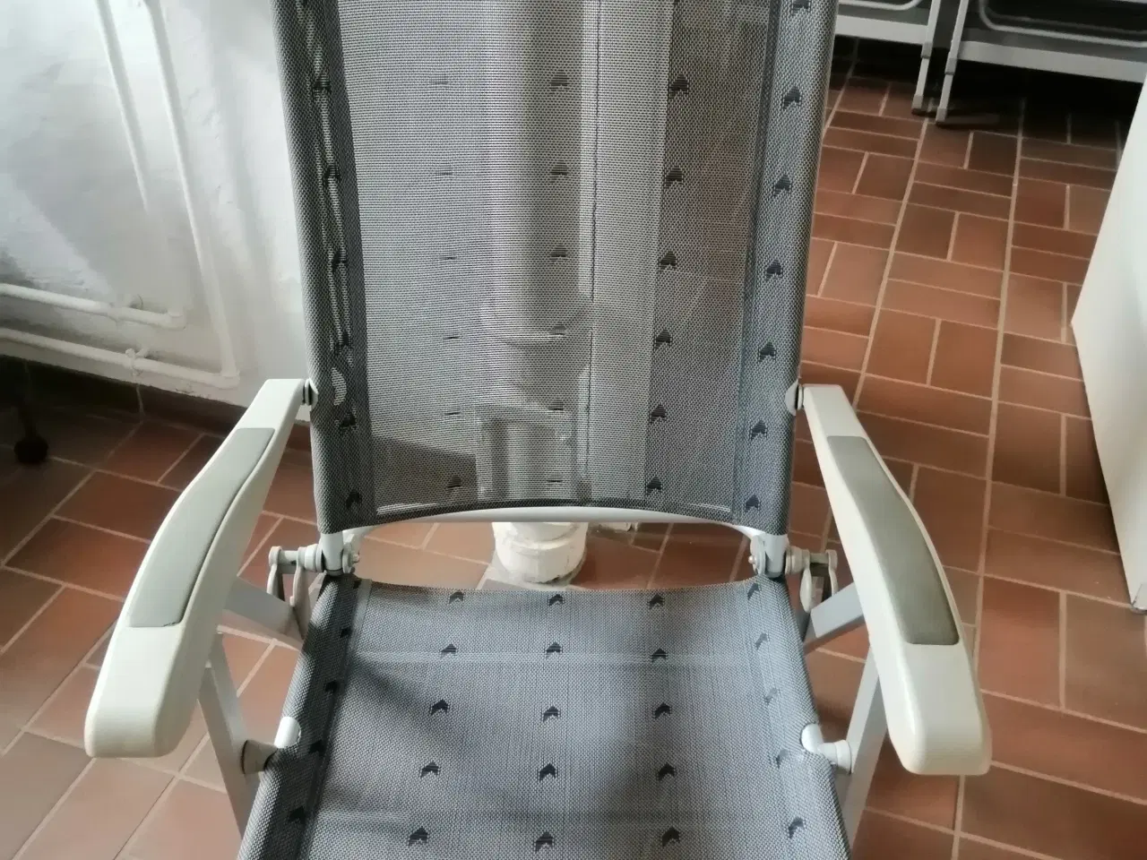 Billede 2 - campingbord og stole