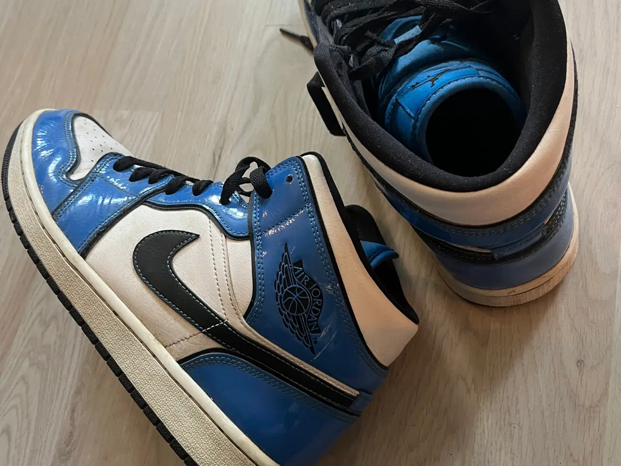 Billede 1 - Jordan 1 mid signal blue