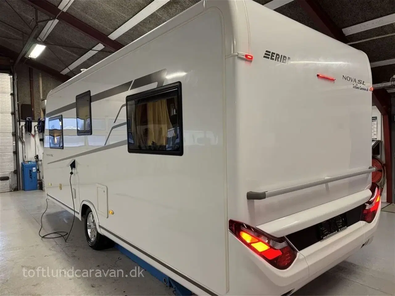 Billede 11 - Hymer Eriba Nova 495 SL LUKSUSVOGN, Enkeltsenge.