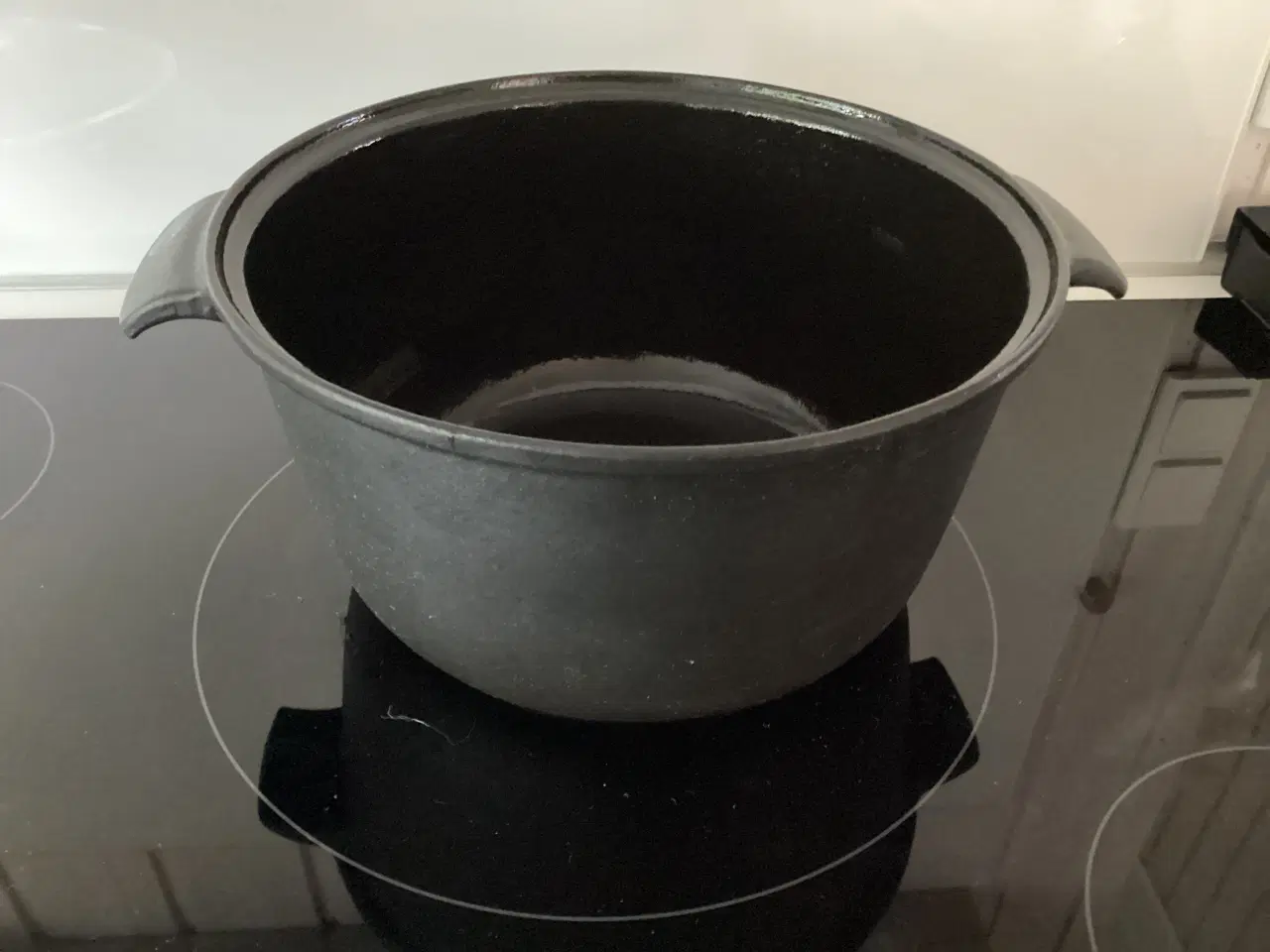 Billede 2 - Fin sort 4,8 l COPCO støbejernsgryde m. Låg