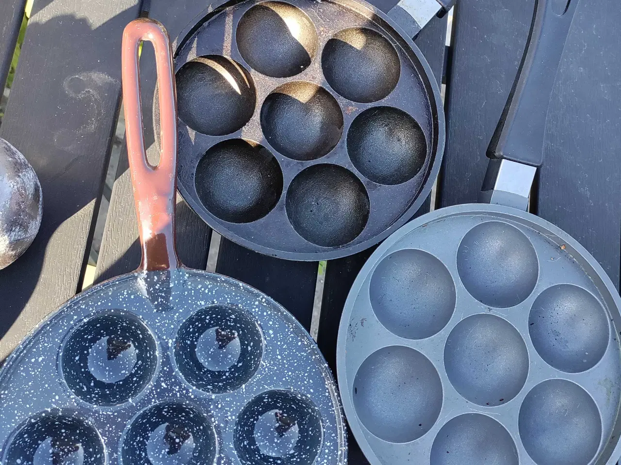 Billede 2 - Æbleskivepander, støbejern og aluminium