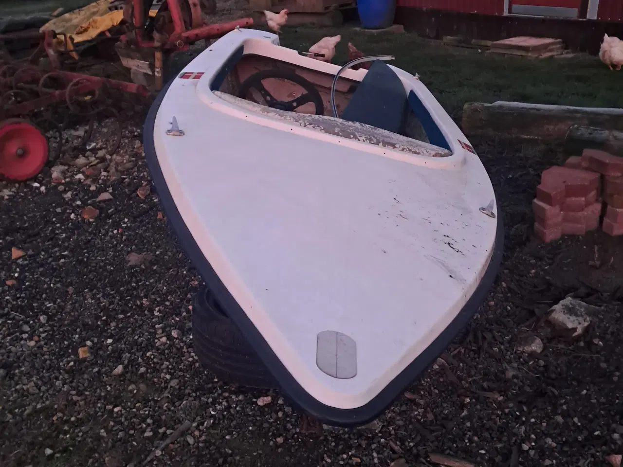 Billede 5 - Lille speedbåd.  