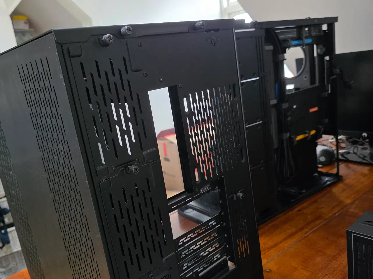 Billede 1 - Lian Li O11D XL ink. Køling og 1200w psu