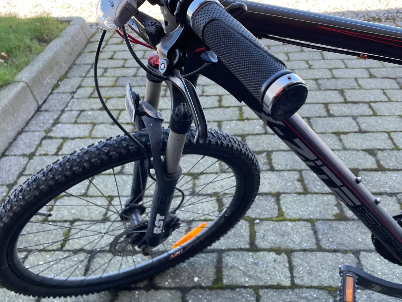 Billede 2 - Fin, velkørende Mountainbike sælges