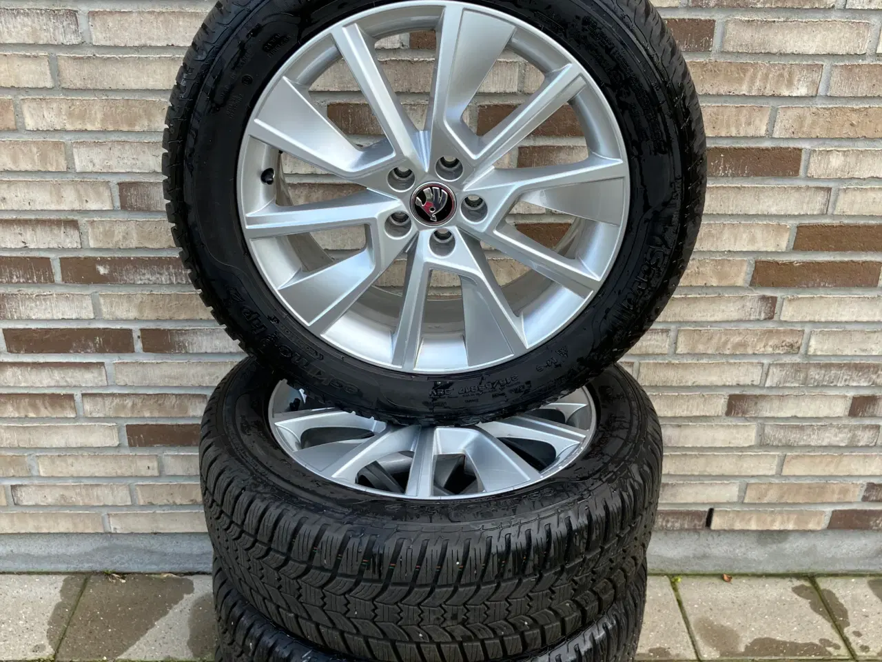 Billede 1 - Orginale Skoda Alufælge 5 x 112 med Sava vinterdæk