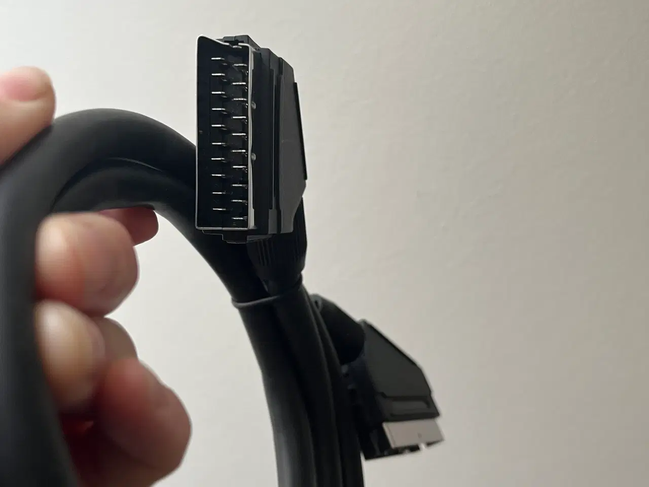 Billede 2 - Scart stik/kabel