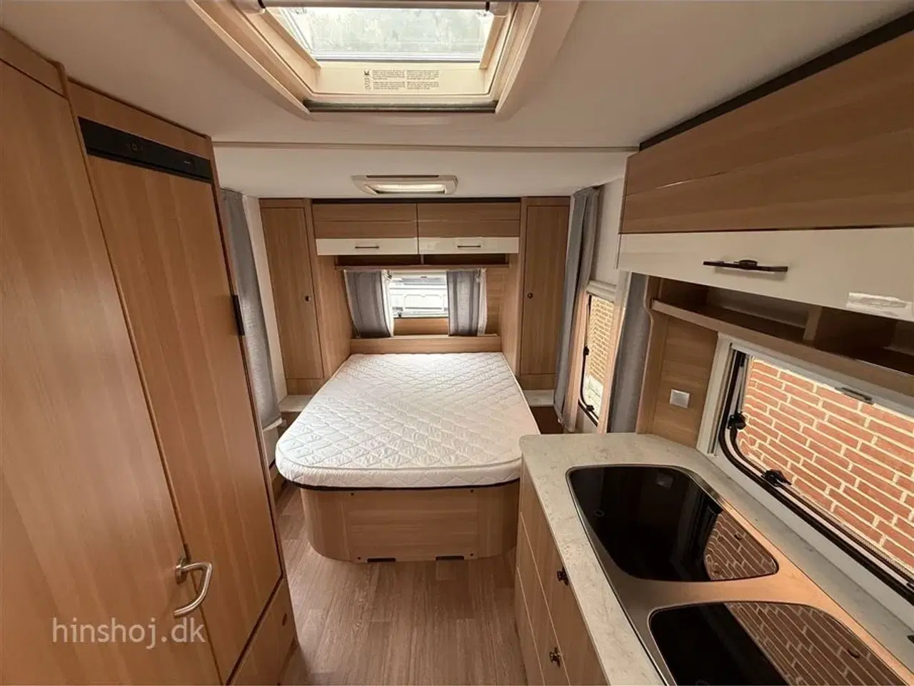 Billede 10 - 2021 - LMC Style 450 D   Lækker vogn med fritstående dobbeltseng fra Hinshøj Caravan A/S
