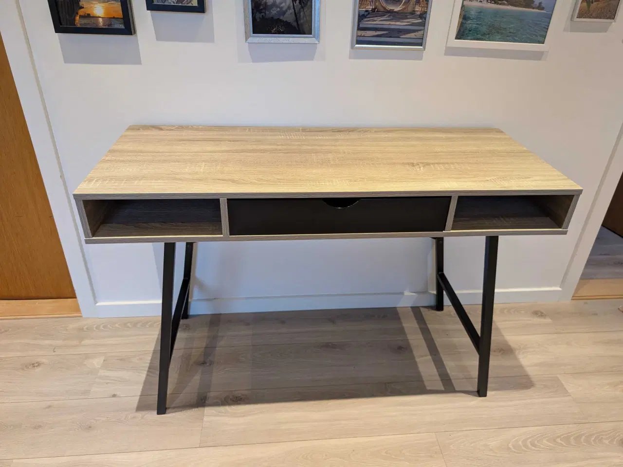 Billede 1 - Abbetved skrivebord Jysk 