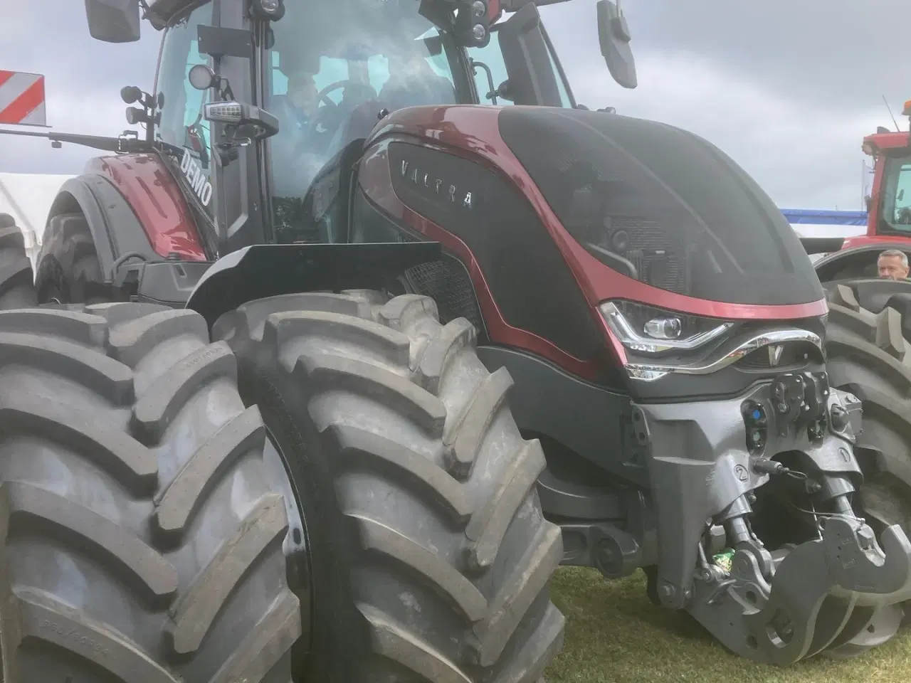 Billede 1 - Valtra S416