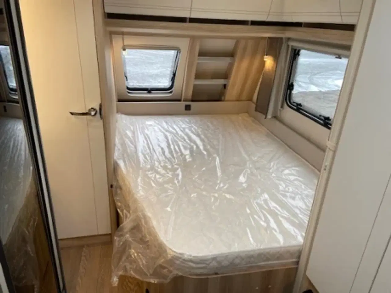 Billede 7 - Hobby De Luxe 460 UFE DK-line