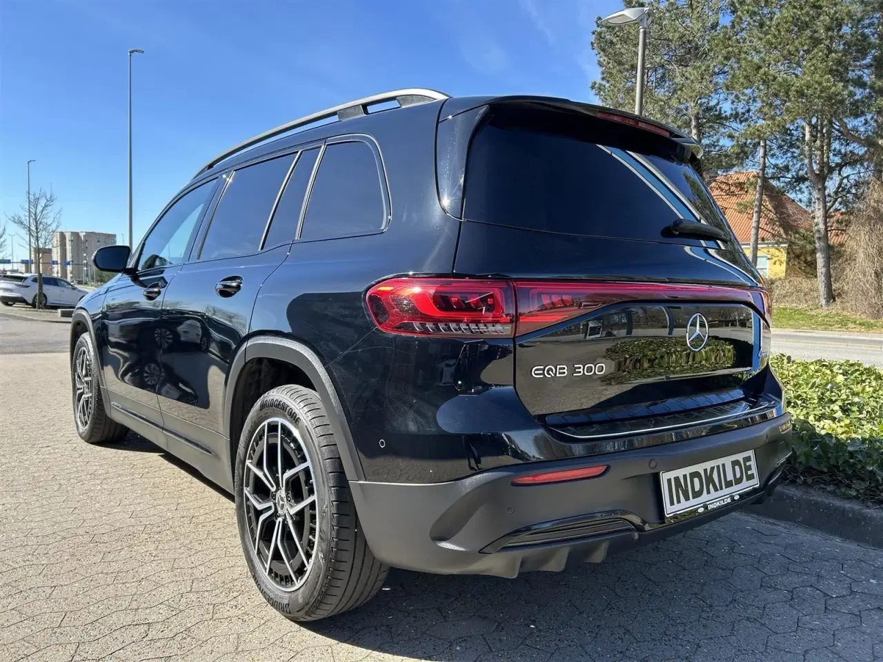 Billede 3 - Mercedes EQB300  AMG Line 4Matic