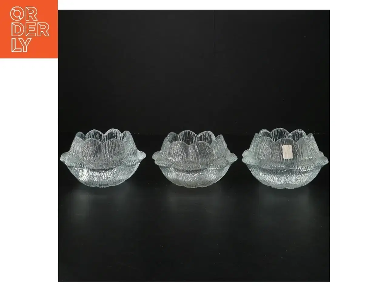 Billede 1 - Tre glas lysestager fra holmegaard blomstermønster (str. Ø 13 cm)