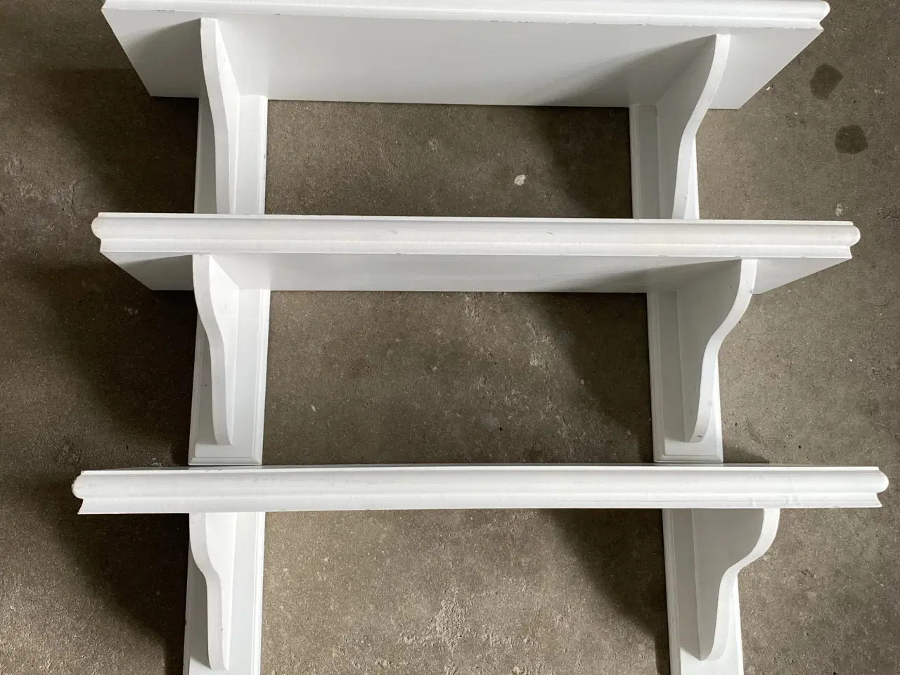 Billede 2 - Væghylder 3 stk