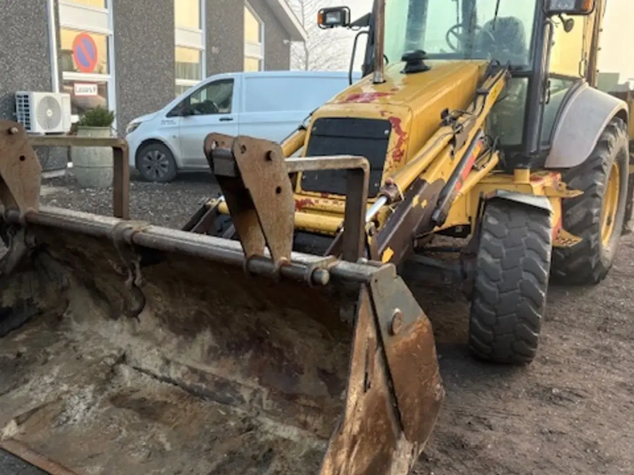 Billede 5 - New Holland NH 95 4-PS. MEKANISK HURTIGSKIFT FOR OG BAG