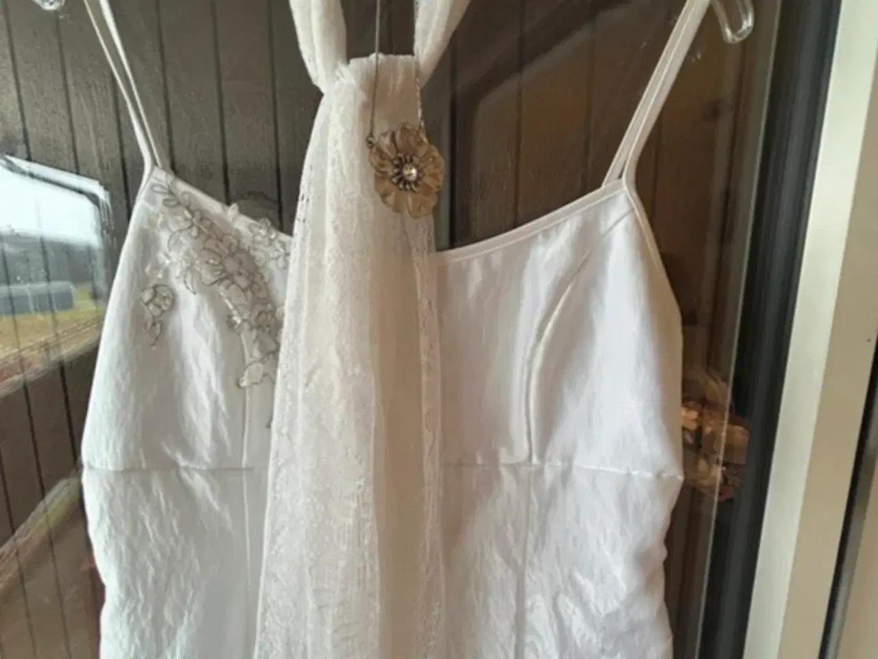 Billede 4 - Lilly konfirmationskjole 2005 Y2K