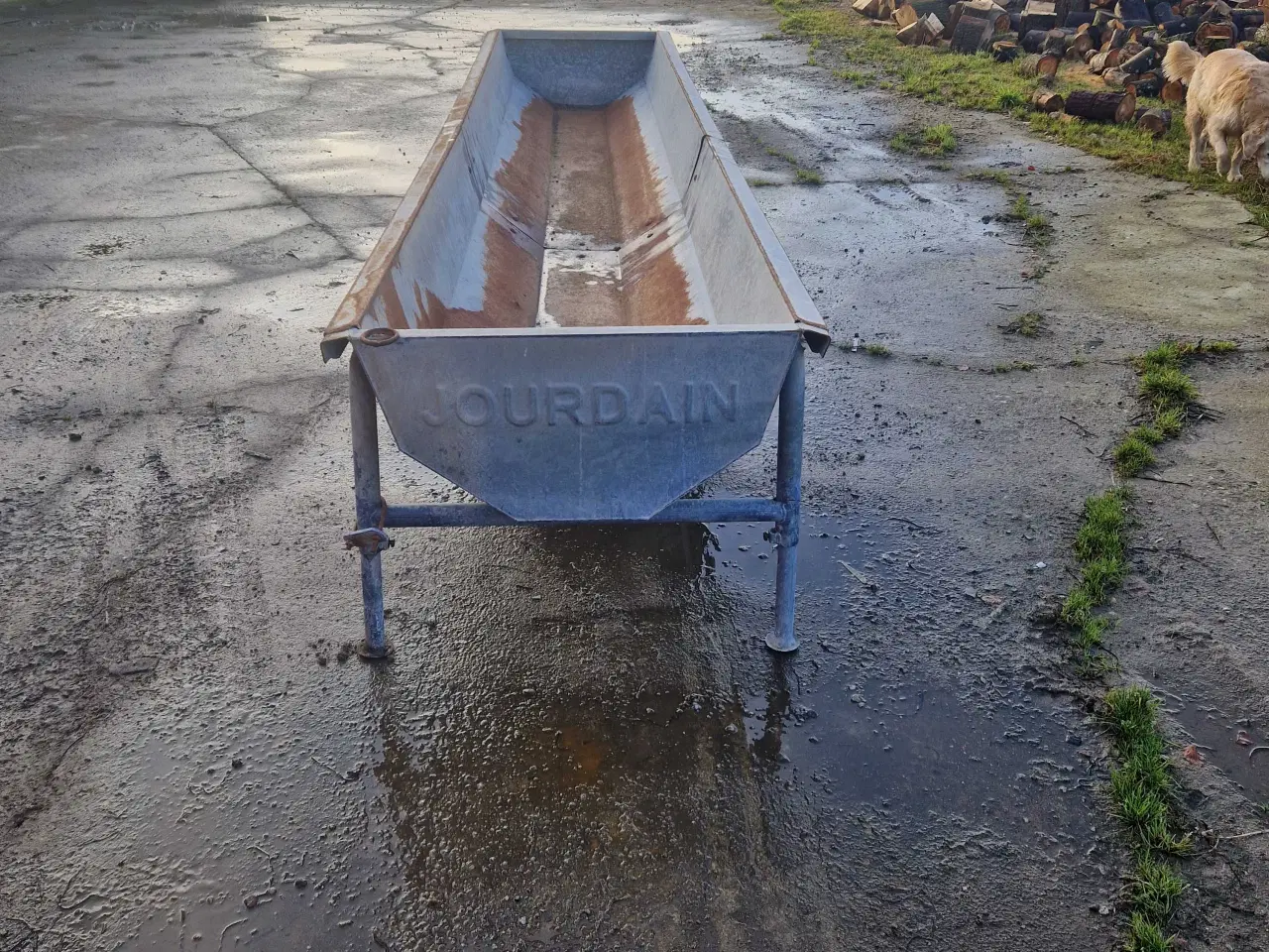 Billede 2 - Stort fodertrug