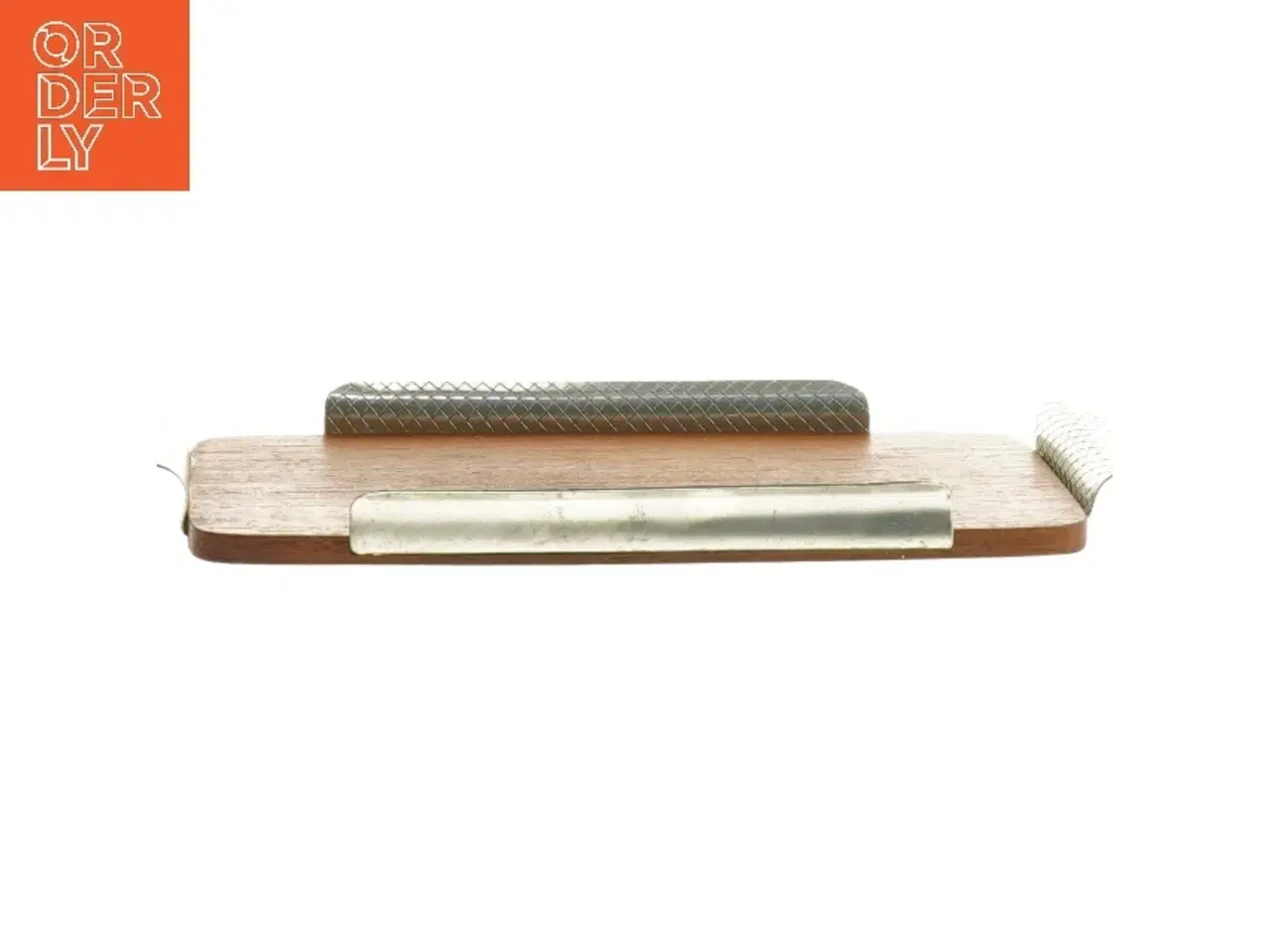 Billede 1 - Teak Træ fad med ciseleret metal  (str. 19x9 cm)