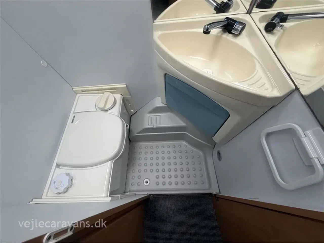 Billede 11 - 2006 - Caravelair Antares Luxe 486