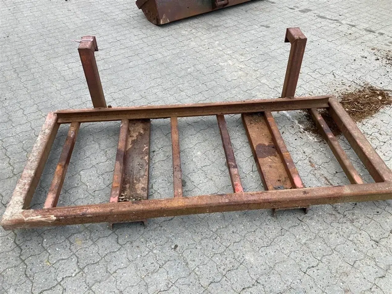 Billede 5 - - - - Skovlstativ bredde 220 og 100 cm dybde