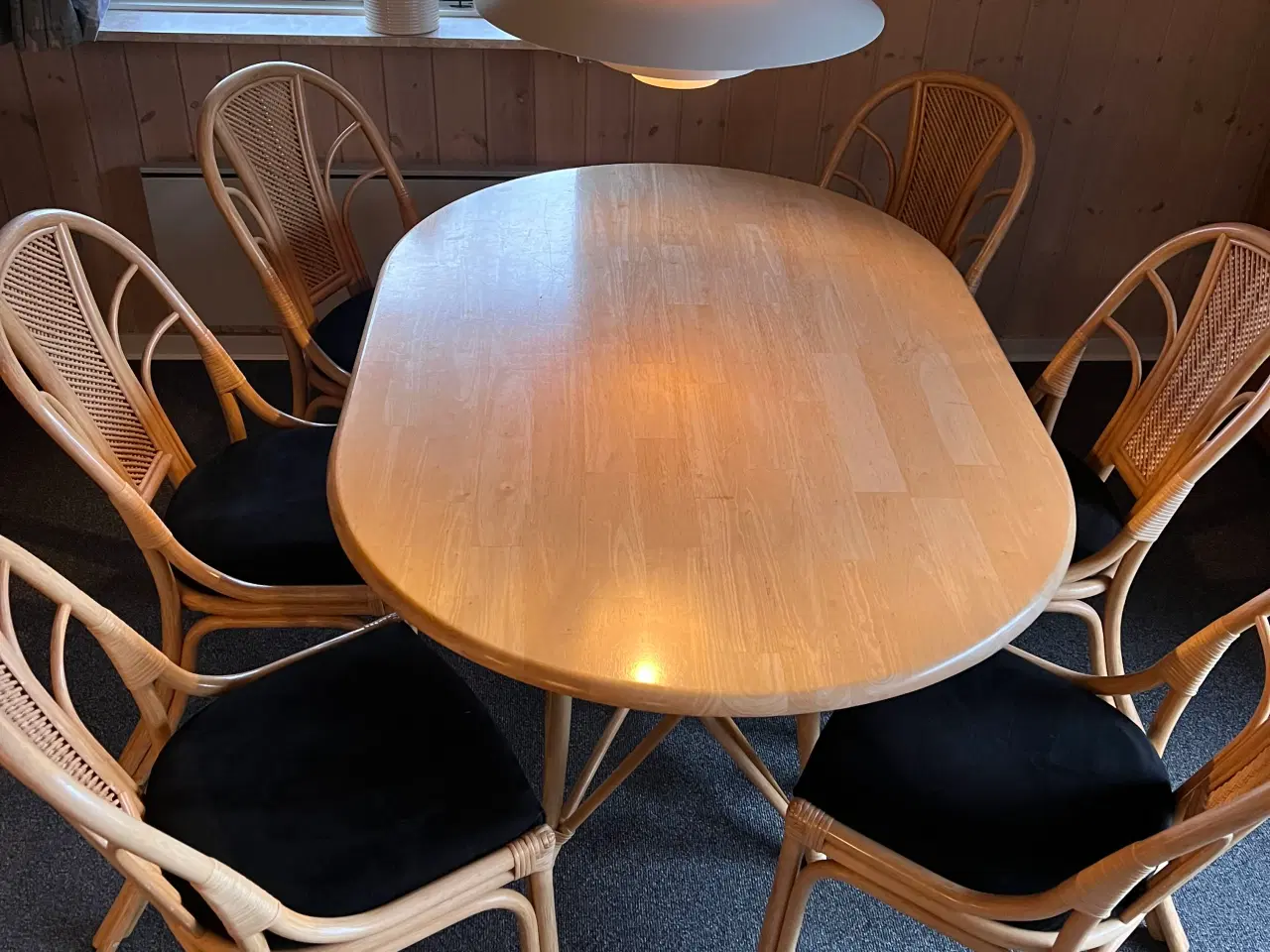 Billede 3 - Flot spisebord inkl 6 stole