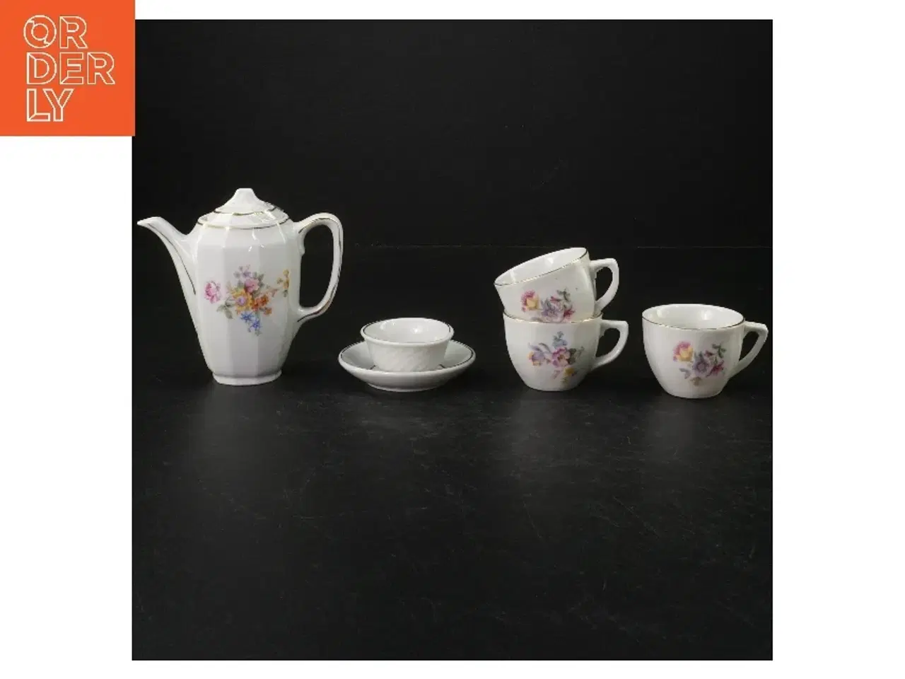 Billede 1 - Porcelæn dukkestel (str. Højde af te kande. 11 cm)