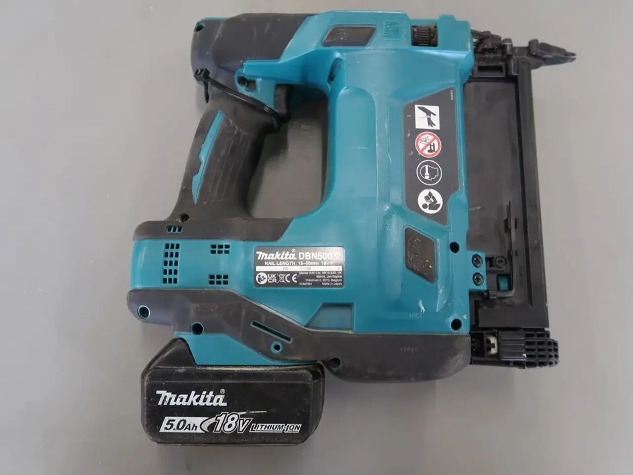 Billede 2 - Stiftepistol MAKITA DBN500 med 1 batteri