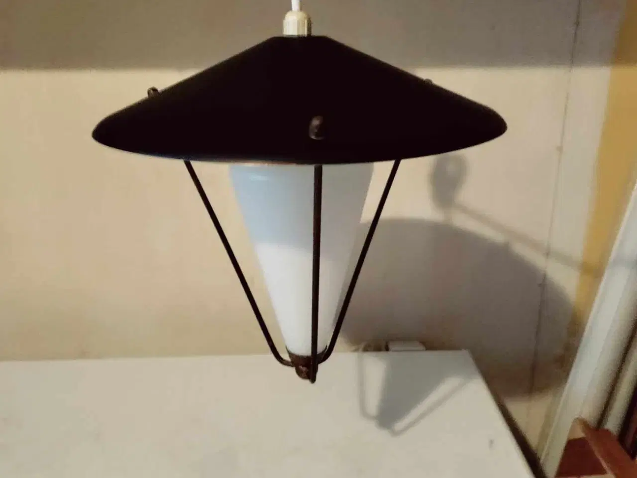 Billede 1 - super fed retro lampe af bent karby