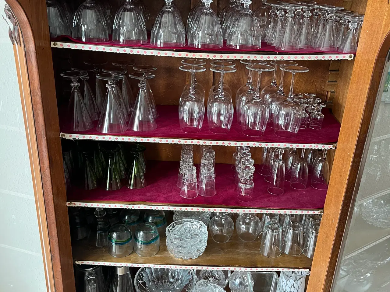 Billede 2 - Mahogni vitrine glasskab 