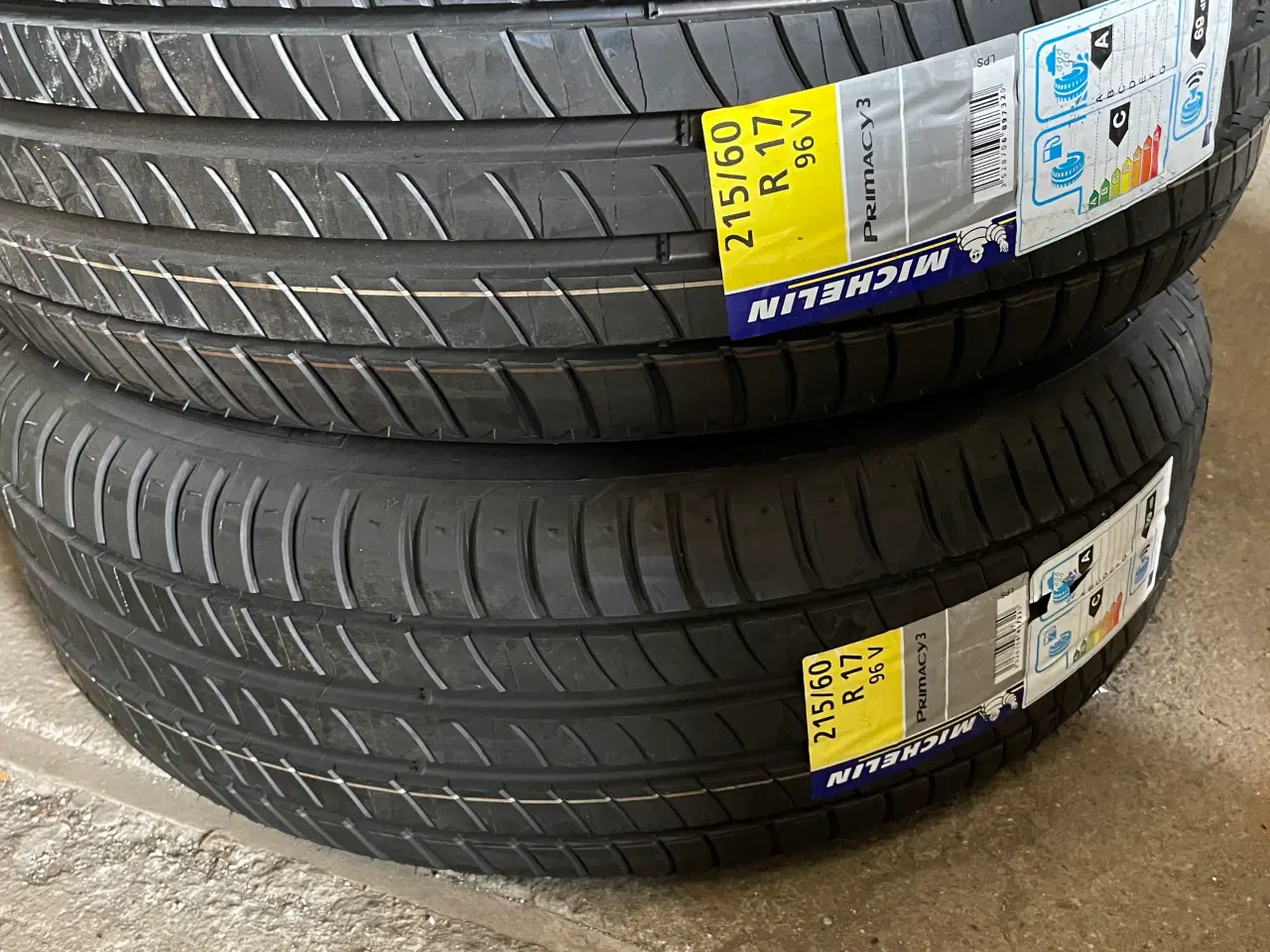 Billede 1 - 17 Michelin 215/60/17 Ref.S112C sommer