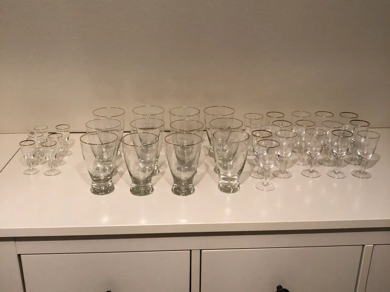 Billede 1 - Kongeaa glas sælges