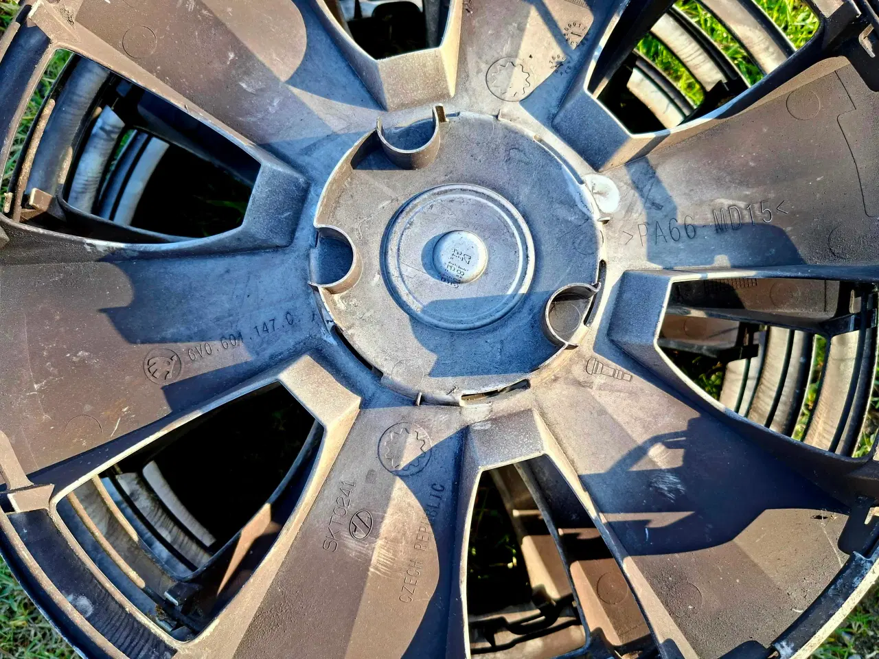 Billede 2 - Skoda hjulkapsler 