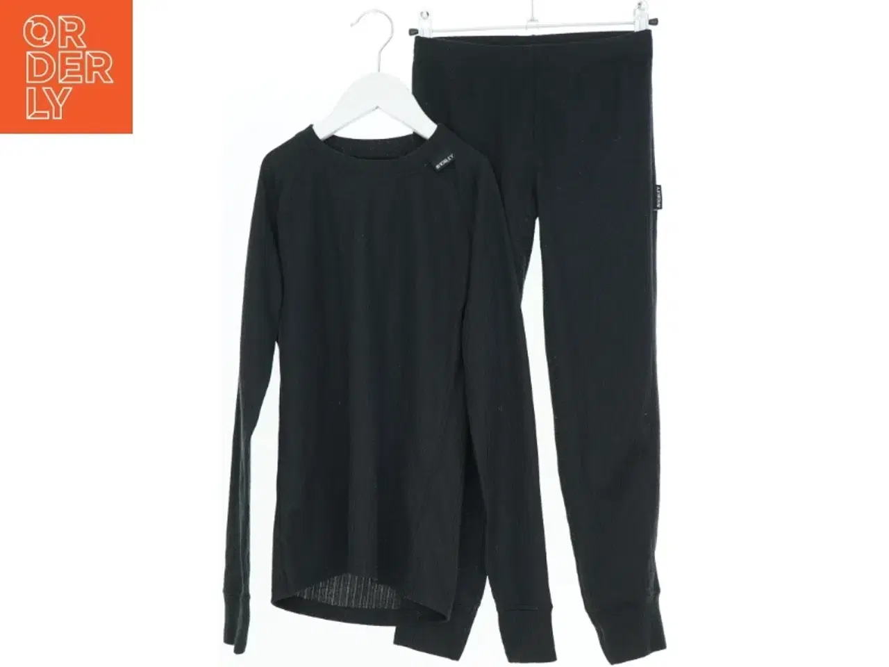 Billede 1 - Sort termoundertøj sæt fra McKinley (str. 140)