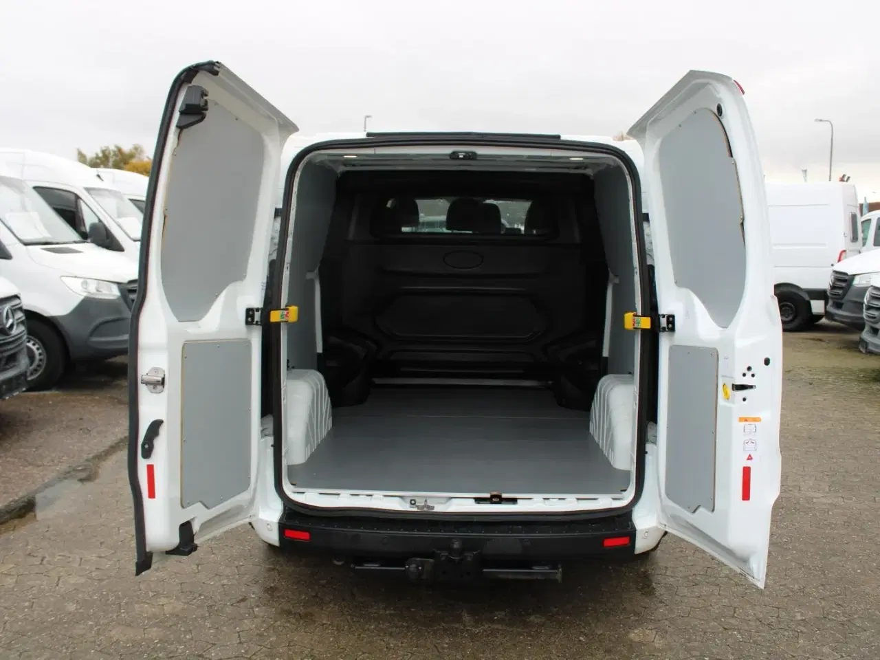 Billede 10 - Ford Transit Custom 300L 2,0 TDCi 130 Trend Mandskabsvogn