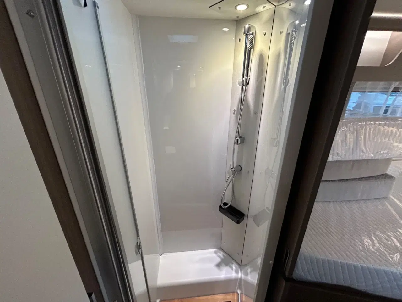 Billede 17 - Carado T457 PRO+ 2,2 JTD 140 aut.