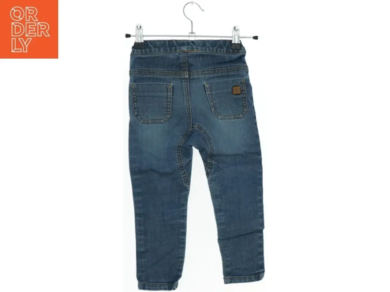 Billede 2 - Børnejeans fra Hummel (str. 98)