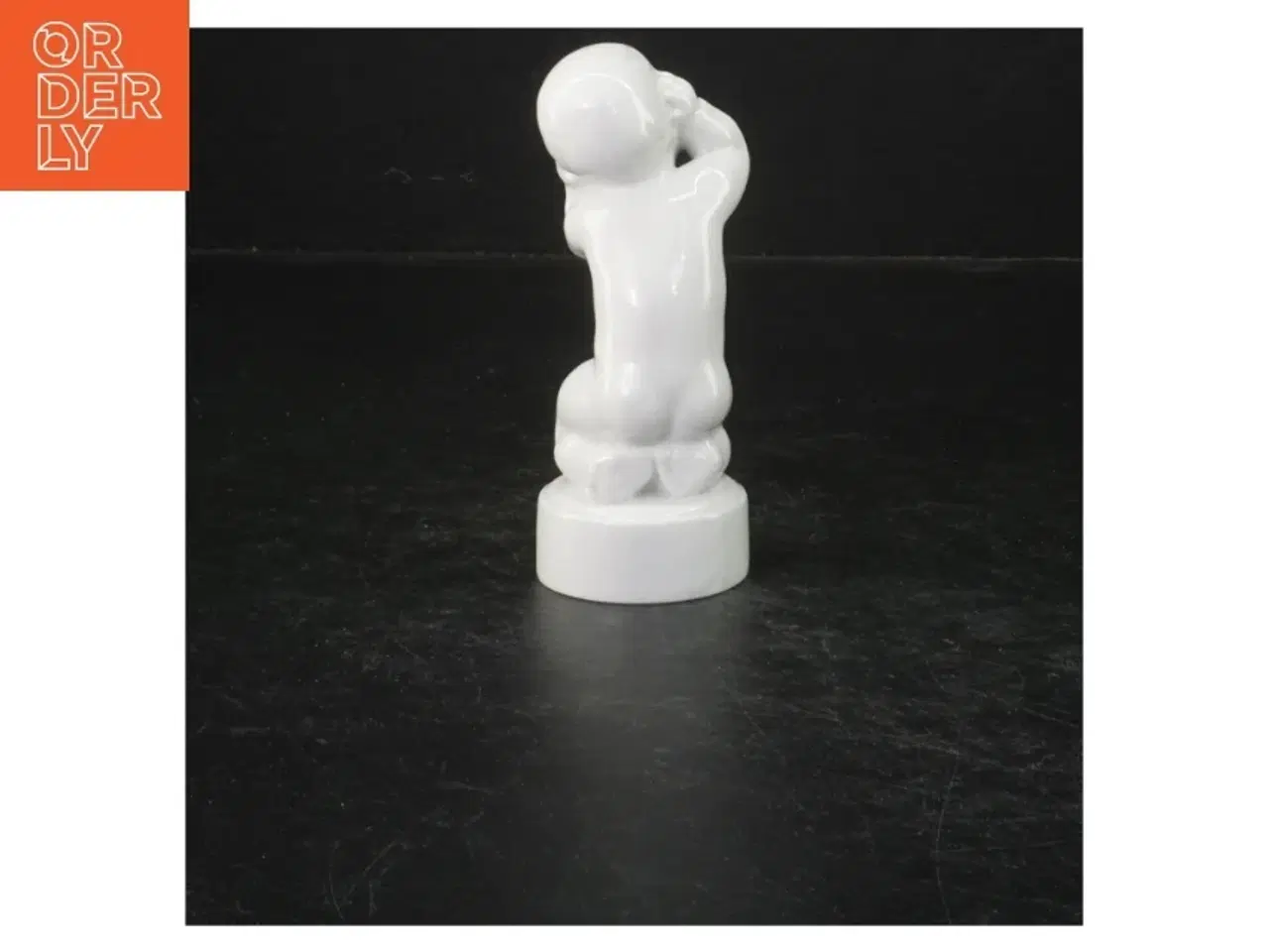 Billede 3 - Hvid porcelænsfigur fra Bing og Grøndahl (str. 11,5 cm)