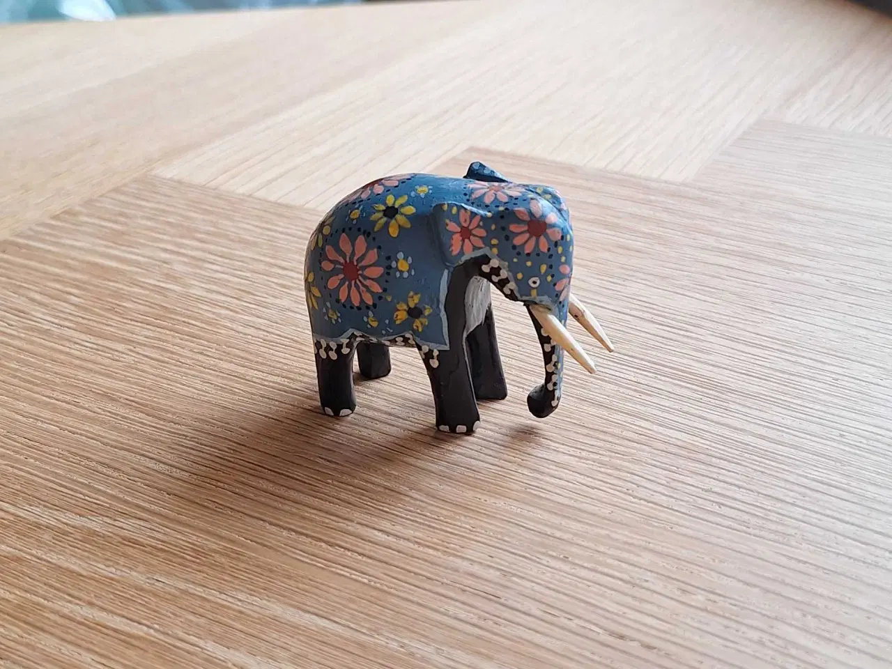 Billede 1 - Smuk elefant 