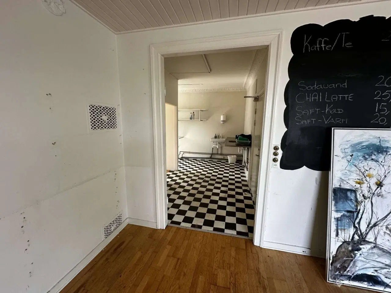 Billede 3 - Synligt butik/kontorlejemål ved Slotssøen – Fredericiagade 18. st., Kolding