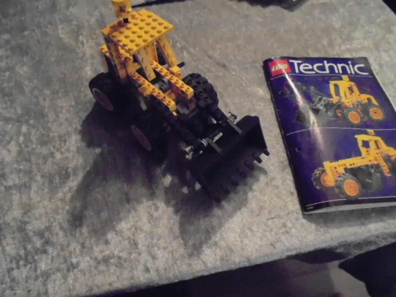 Billede 1 - LEGO  Technic – 8828 – Frontlæsser – ukomplet  Inc